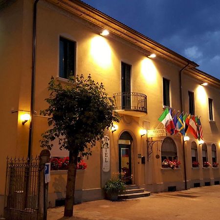 Hotel La Pendola Ozzero Exterior photo