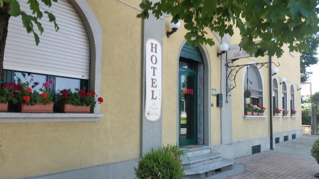 Hotel La Pendola Ozzero Exterior photo